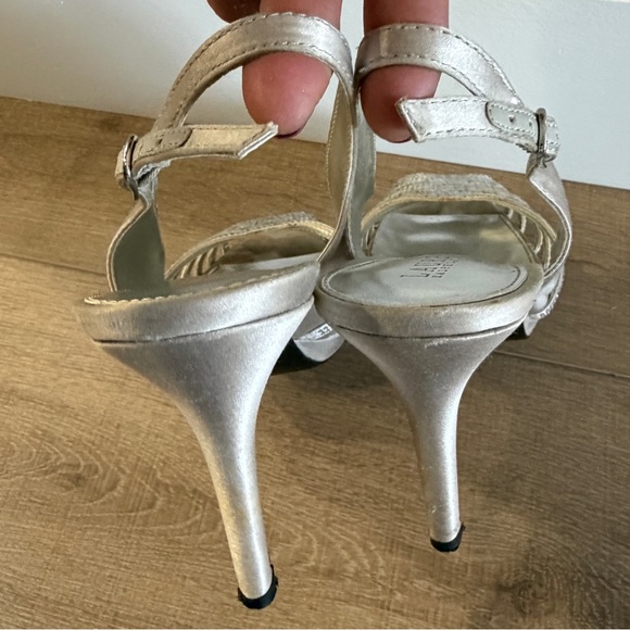 Lauren Ralph Lauren Silver Rhinestone Stilettos Slingback Women 8.5 Shoe Read - Picture 10 of 16